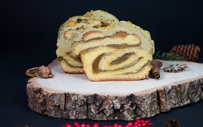 Pistachio Babka